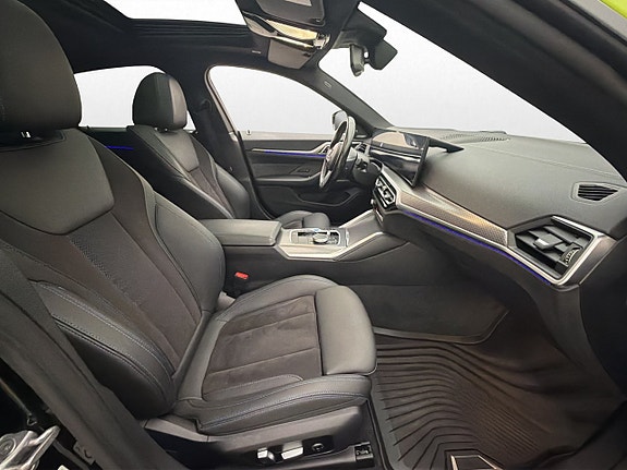 BMW i4 13 of 30
