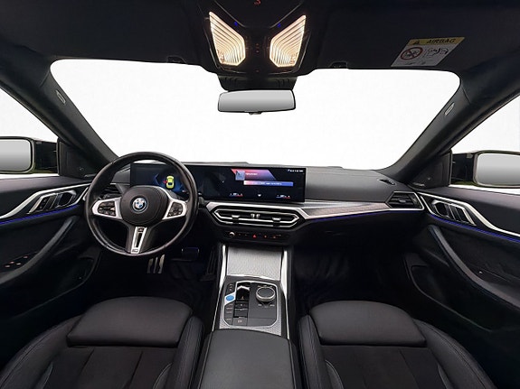 BMW i4 23 of 30