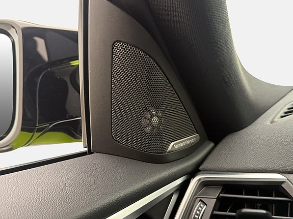 BMW i4 16 of 30