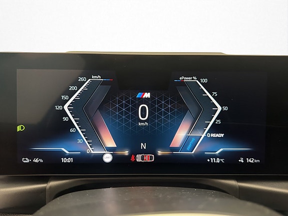 BMW i4 25 of 30