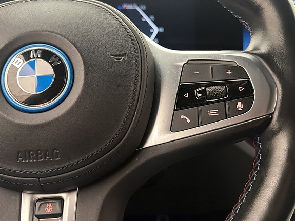 BMW i4 30 of 30