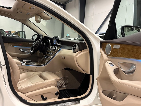 Mercedes-Benz C220 d 25 of 30