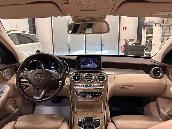 Mercedes-Benz C220 d 19 of 30
