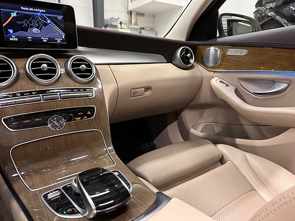 Mercedes-Benz C220 d 17 of 30