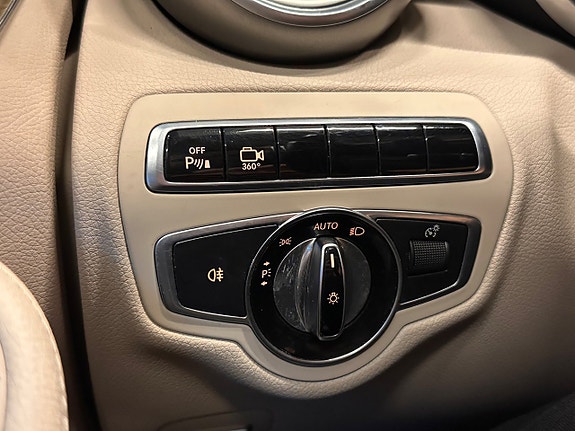 Mercedes-Benz C220 d 12 of 30