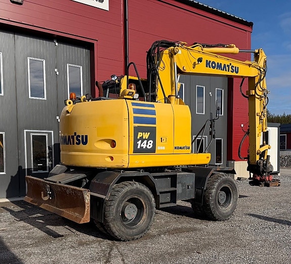 Komatsu PW 148-10 7 of 24