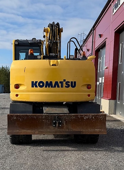 Komatsu PW 148-10 4 of 24