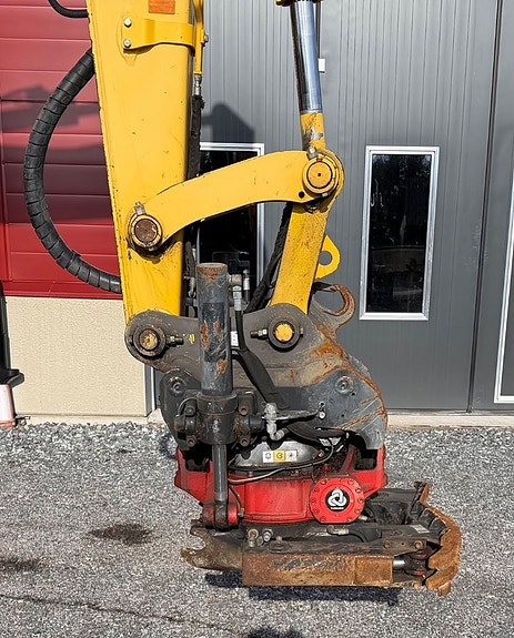 Komatsu PW 148-10 18 of 24