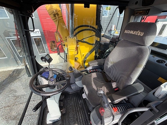 Komatsu PW 148-10 21 of 24