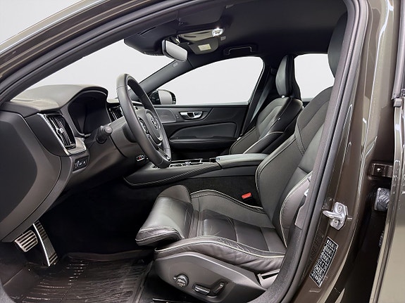 Volvo S60 13 of 20