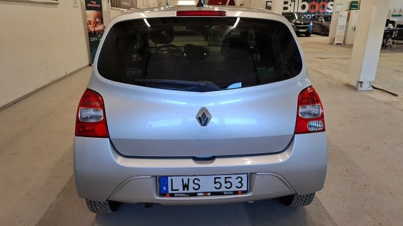 Renault Twingo 5 of 9