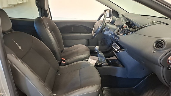 Renault Twingo 9 of 9