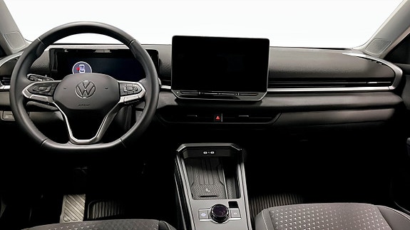 Volkswagen T-Roc 10 of 12
