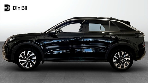 Volkswagen T-Roc 2 of 12