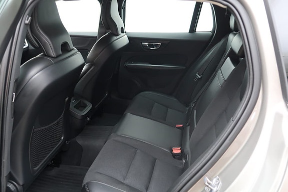 Volvo V60 5 of 12