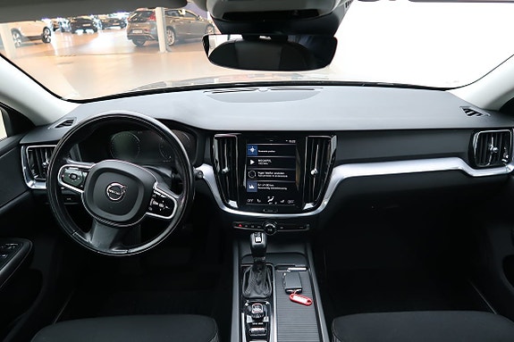 Volvo V60 7 of 12