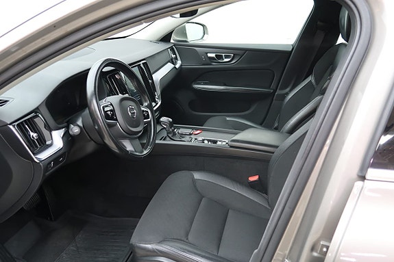 Volvo V60 4 of 12