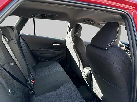 Toyota Corolla 7 of 18