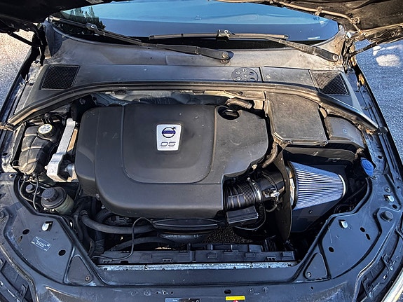 Volvo V70 10 of 12