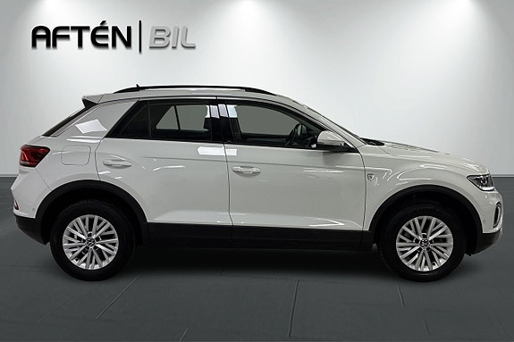 Volkswagen T-Roc 6 of 22