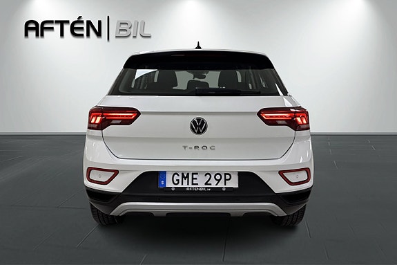 Volkswagen T-Roc 8 of 22