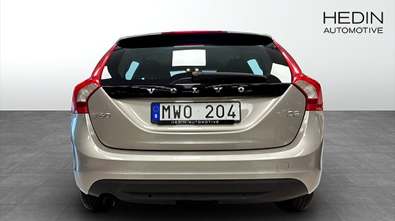 Volvo V60 7 of 12