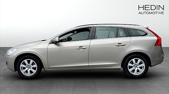 Volvo V60 6 of 12