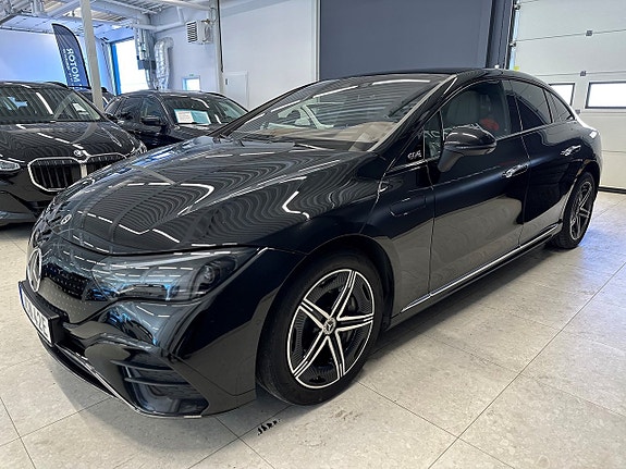 Mercedes-Benz EQE500 4 of 26