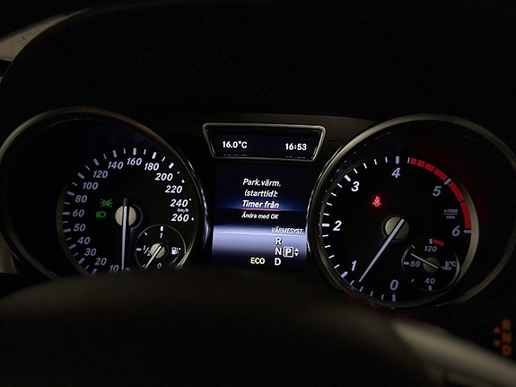 Mercedes-Benz ML350 19 of 23