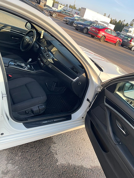BMW 520d 6 of 9