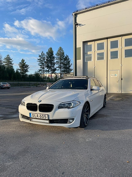 BMW 520d 2 of 9