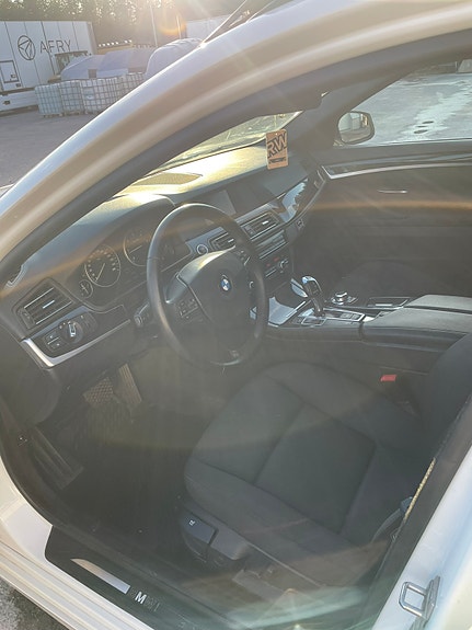 BMW 520d 5 of 9