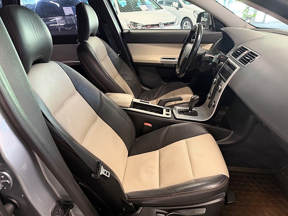 Volvo V50 7 of 13
