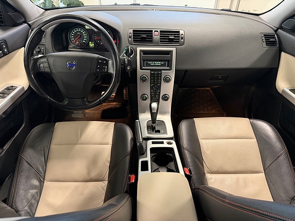 Volvo V50 8 of 13