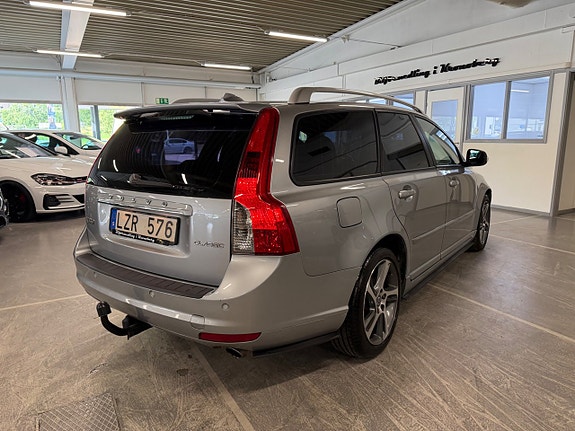 Volvo V50 3 of 13