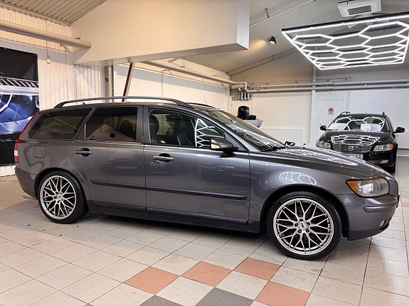 Volvo V50 6 of 19