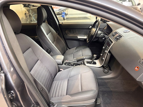 Volvo V50 16 of 19