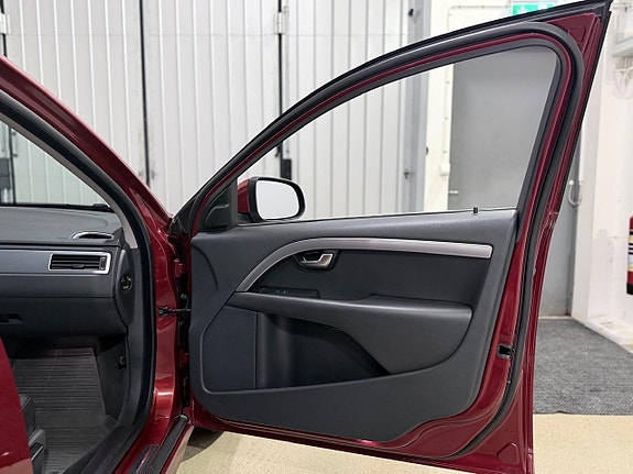 Volvo V70 22 of 24