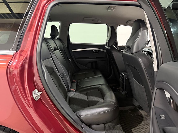 Volvo V70 21 of 24