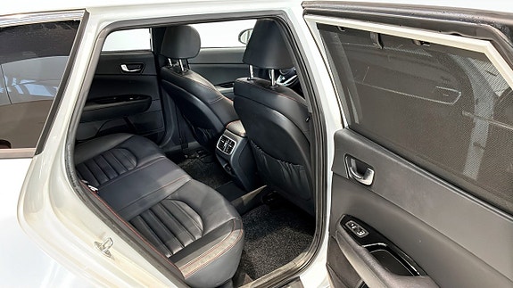 Kia Optima 5 of 25