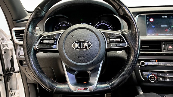 Kia Optima 20 of 25