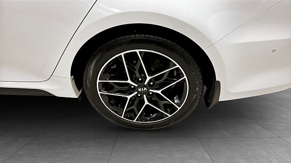 Kia Optima 9 of 25