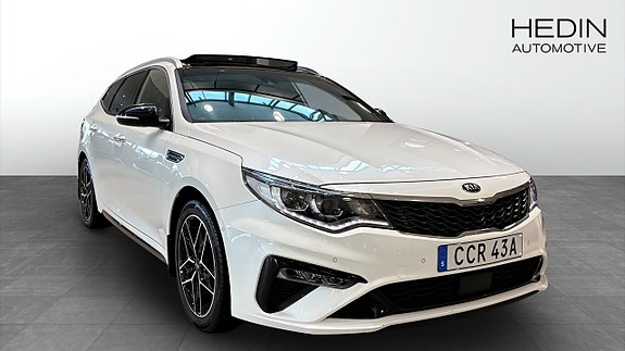 Kia Optima 2 of 25