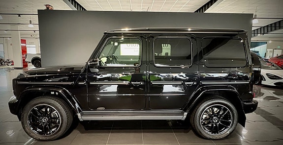 Mercedes-Benz G450 d 2 of 18