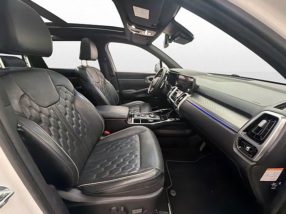 Kia Sorento 28 of 30