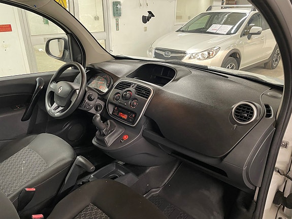 Renault Kangoo Express 12 of 18
