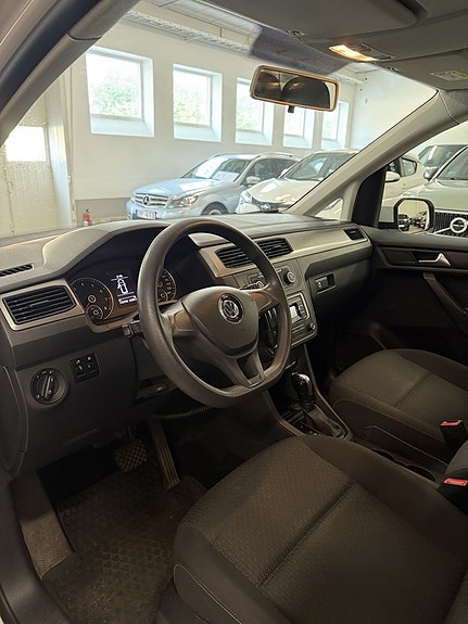 Volkswagen Caddy 6 of 11