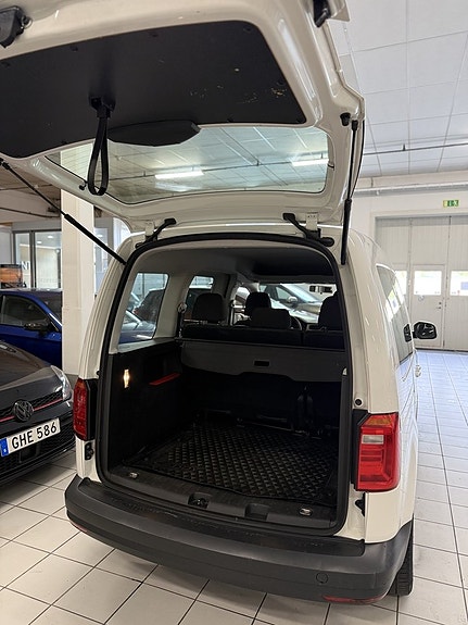 Volkswagen Caddy 4 of 11