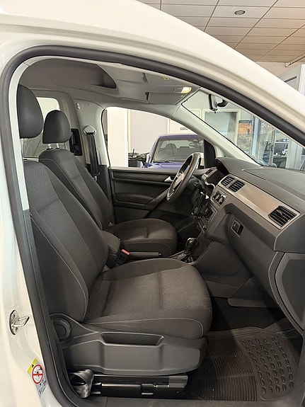 Volkswagen Caddy 8 of 11