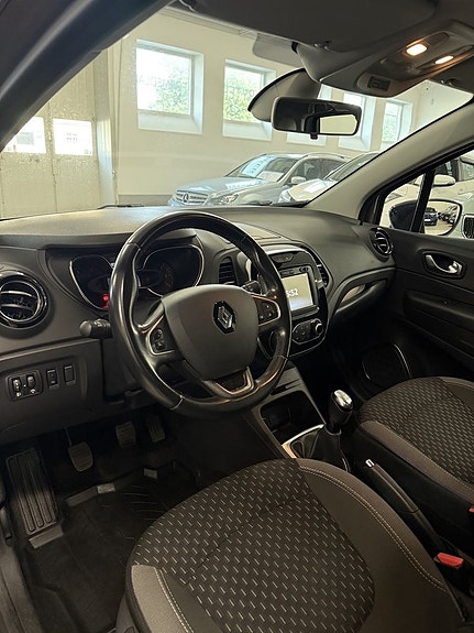 Renault Captur 9 of 21